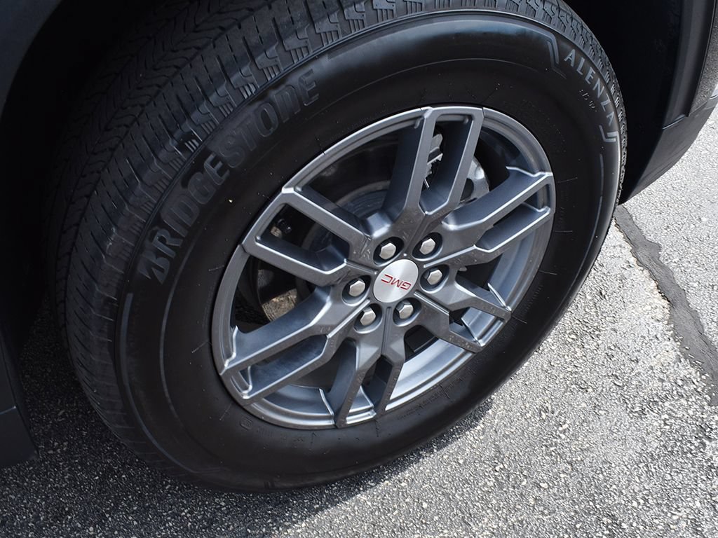Used 2025 GMC Acadia Elevation AWD/4WD image 8