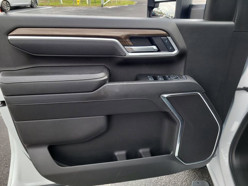 Used 2025 Chevrolet Silverado 2500 LT w/ All Star Edition image 14