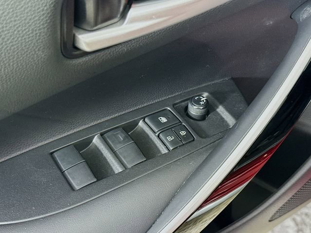 Used 2022 Toyota Corolla XSE image 17