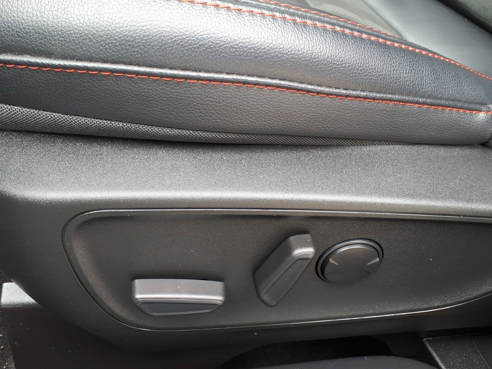 Certified 2022 Ford Escape SEL w/ SEL Stealth AWD Package image 14