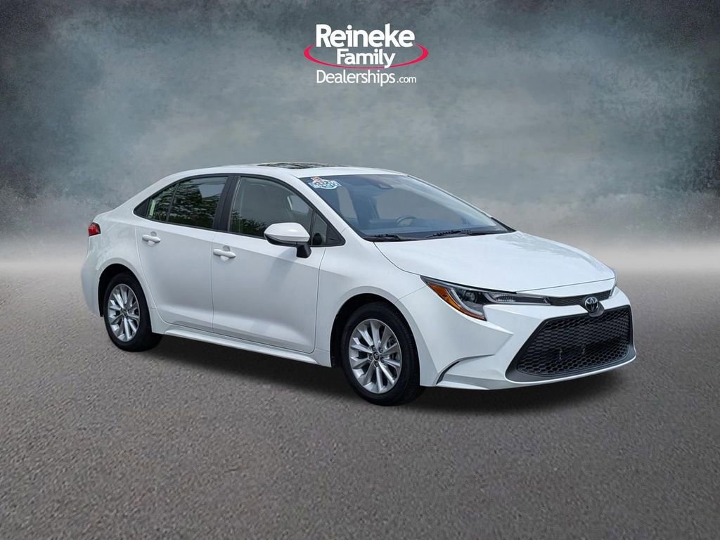 Used 2022 Toyota Corolla LE w/ LE Premium Package FWD image 7