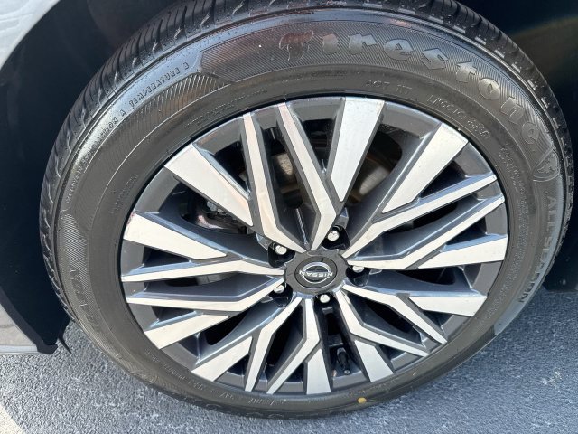 Used 2025 Nissan Altima 2.5 SV FWD image 10