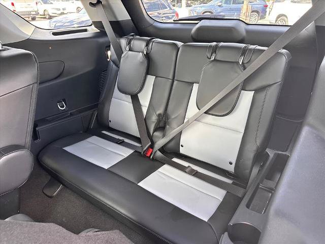 Certified 2023 Ford Explorer XLT w/ Equipment Group 202A RWD image 18