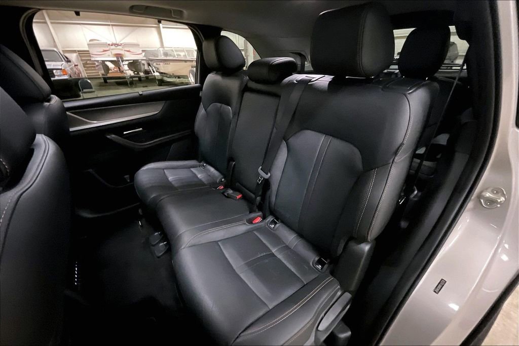 Used 2024 MAZDA CX-90 3.3 Turbo w/ Preferred Plus image 25