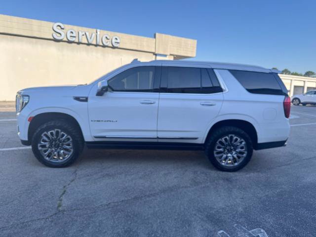Used 2023 GMC Yukon Denali Ultimate AWD/4WD image 4