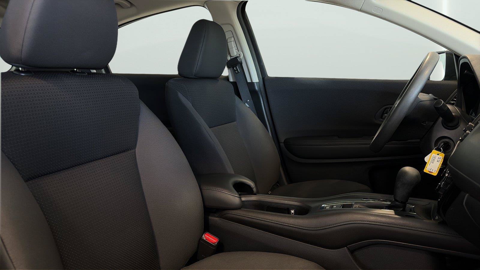 Used 2022 Honda HR-V LX image 14