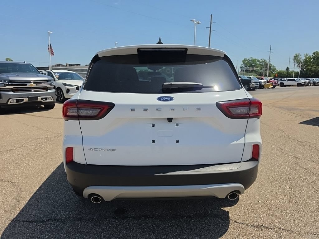 Certified 2025 Ford Escape Active w/ Tech Pack #1 FWD image 6