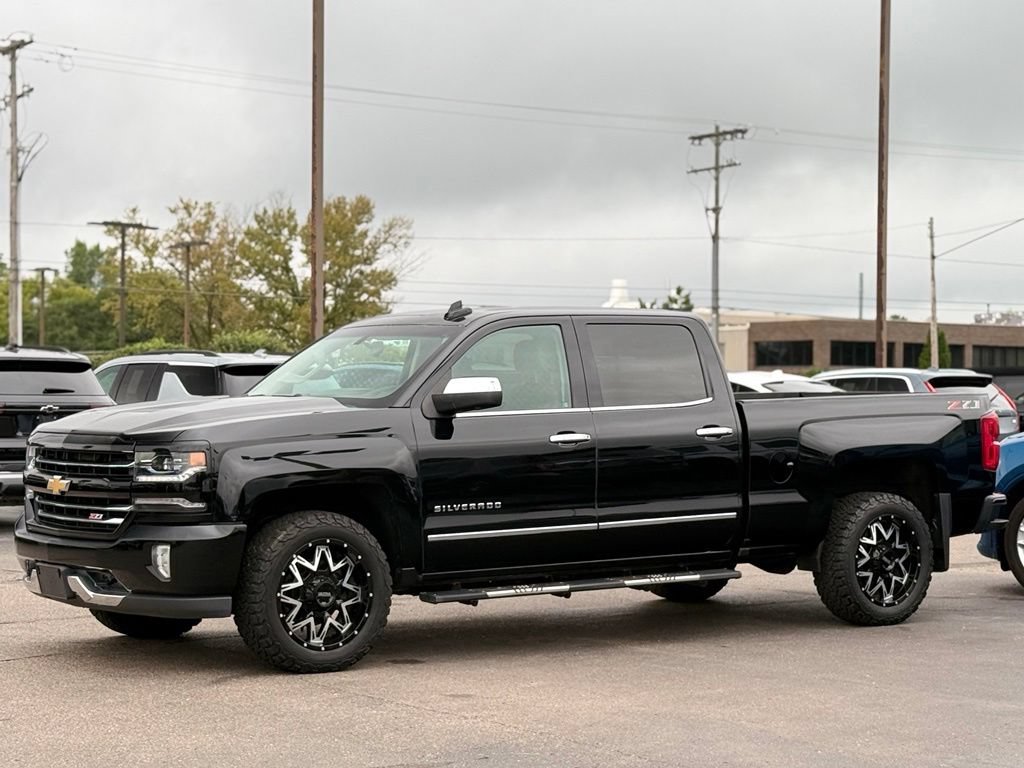 Used 2018 Chevrolet Silverado 1500 LTZ Z71 AWD/4WD image 36