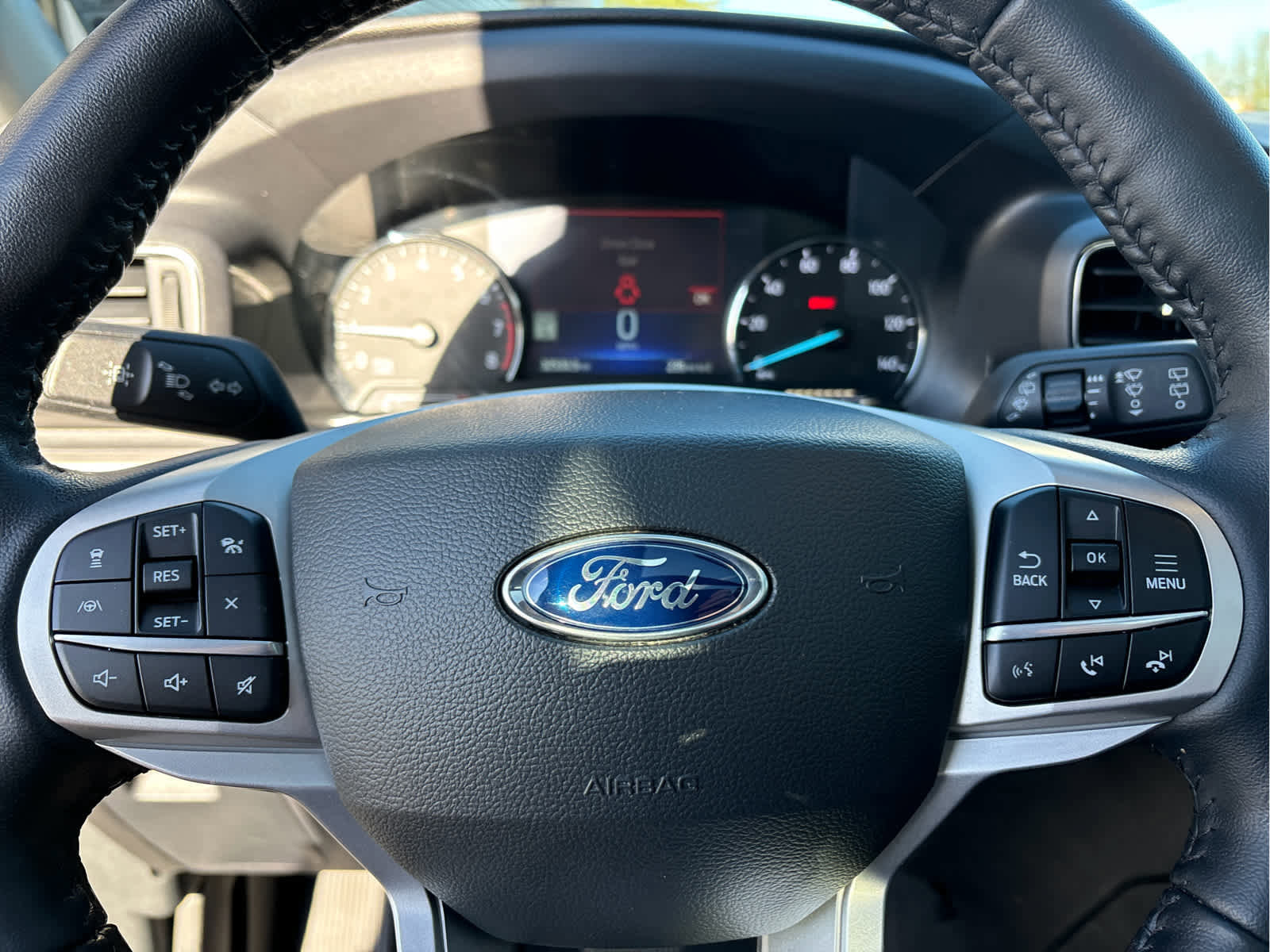 Certified 2022 Ford Explorer XLT w/ Equipment Group 202A image 19