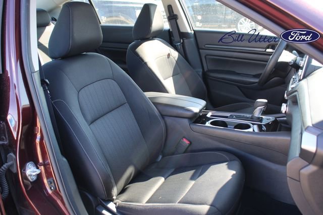 Used 2024 Nissan Altima 2.5 SV image 11