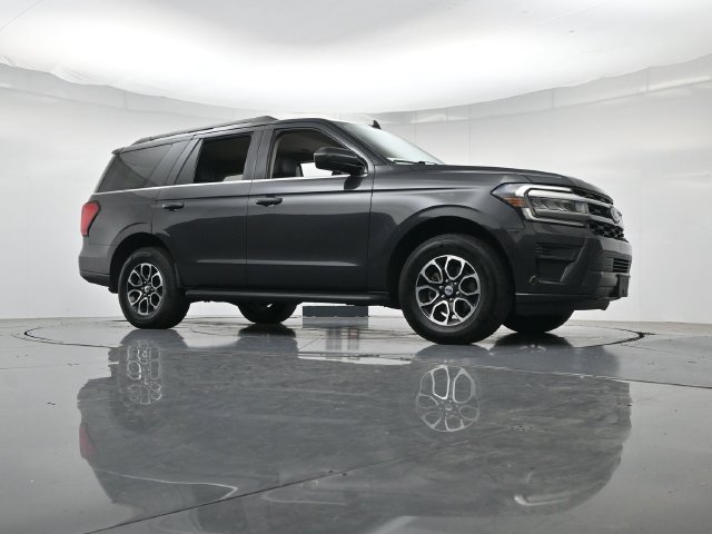 Certified 2024 Ford Expedition XLT RWD image 37