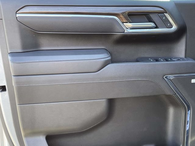 Used 2025 Chevrolet Silverado 1500 LT Trail Boss w/ LT Trail Boss Premium Package AWD/4WD image 14