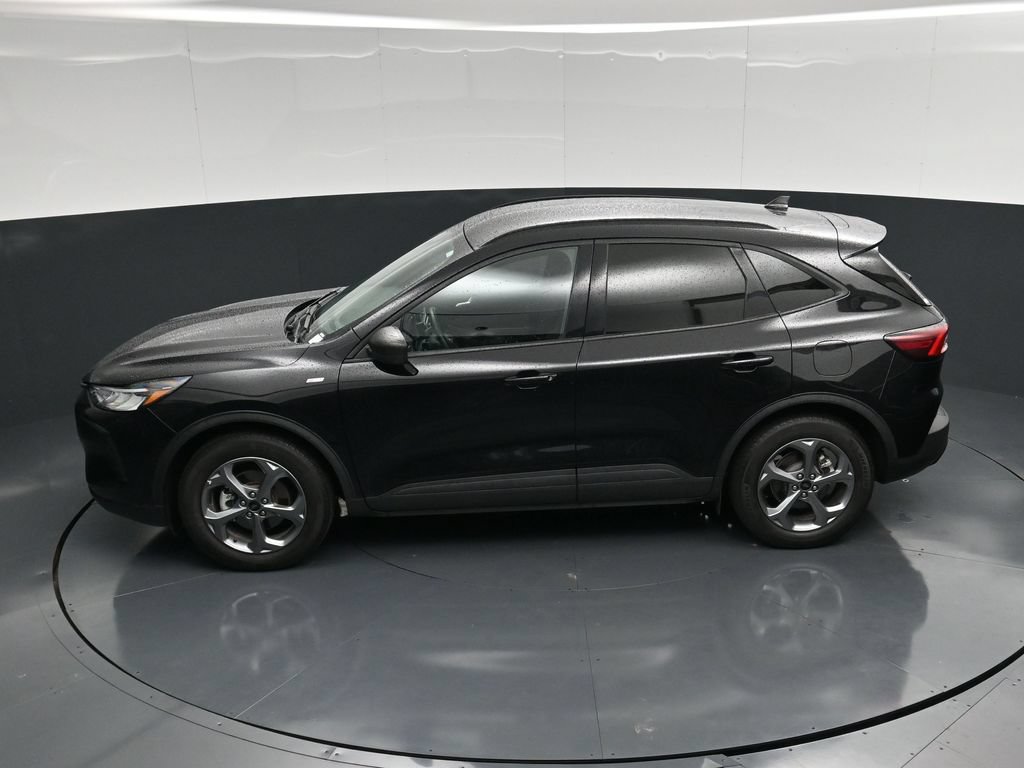 Certified 2025 Ford Escape ST-Line FWD image 39
