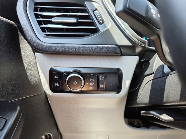 Certified 2026 Ford Escape SE FWD image 23