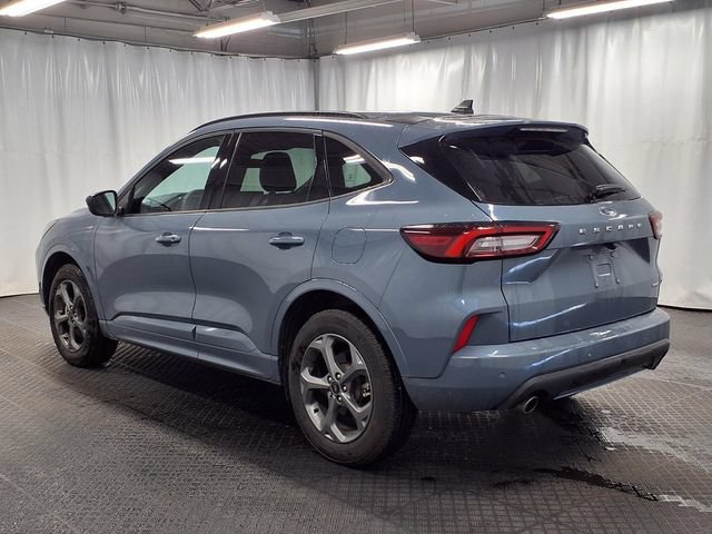 Certified 2024 Ford Escape ST-Line w/ Tech Pack #1 AWD/4WD image 2