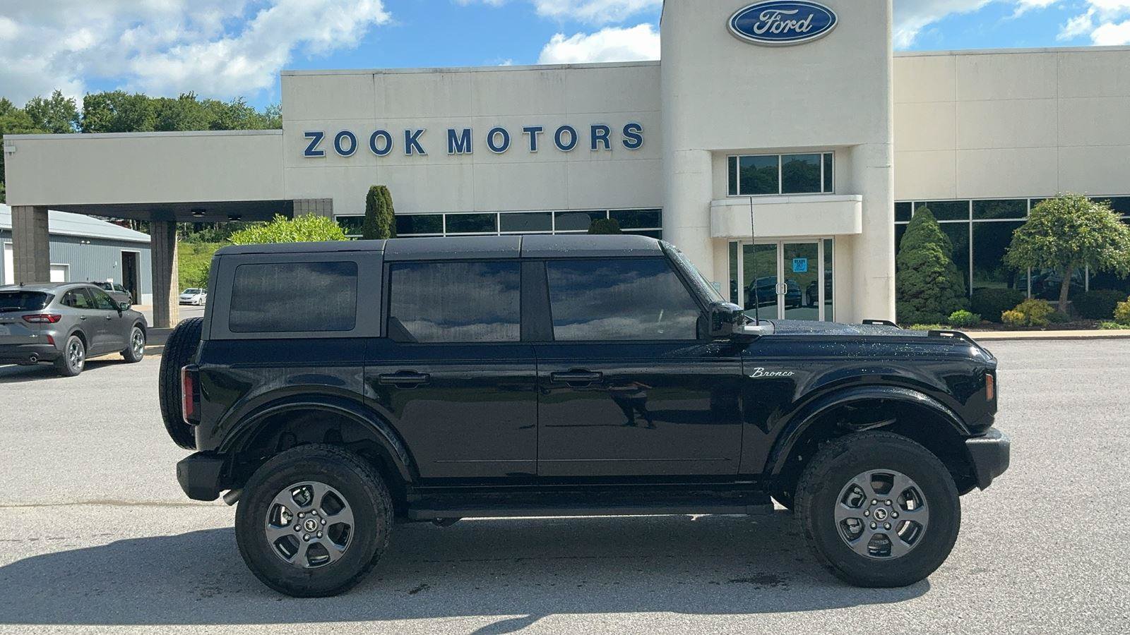 Certified 2024 Ford Bronco Outer Banks AWD/4WD image 5