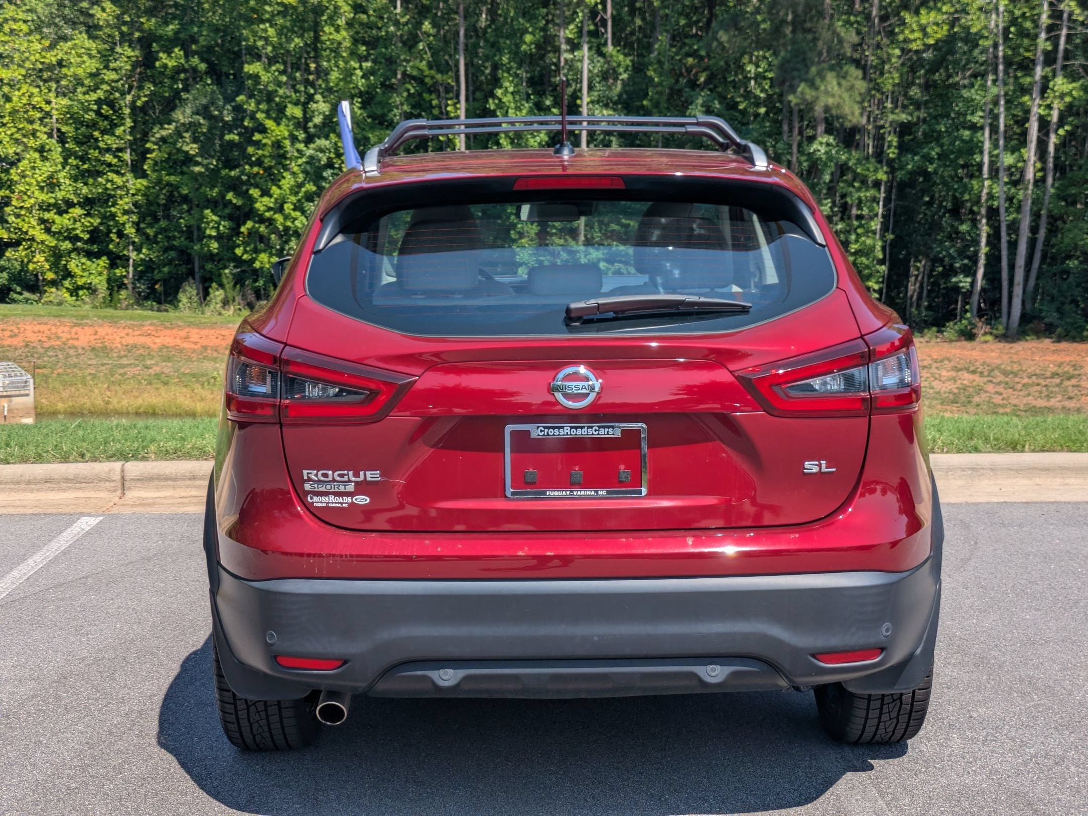 Used 2021 Nissan Rogue Sport SL FWD image 4