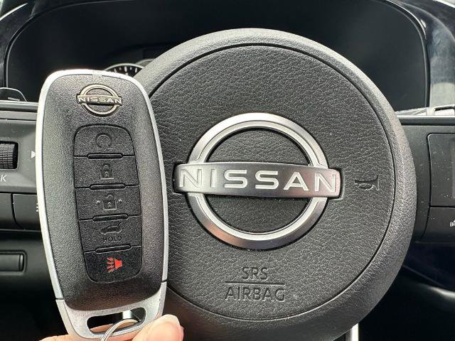 Used 2025 Nissan Pathfinder SV AWD/4WD image 24