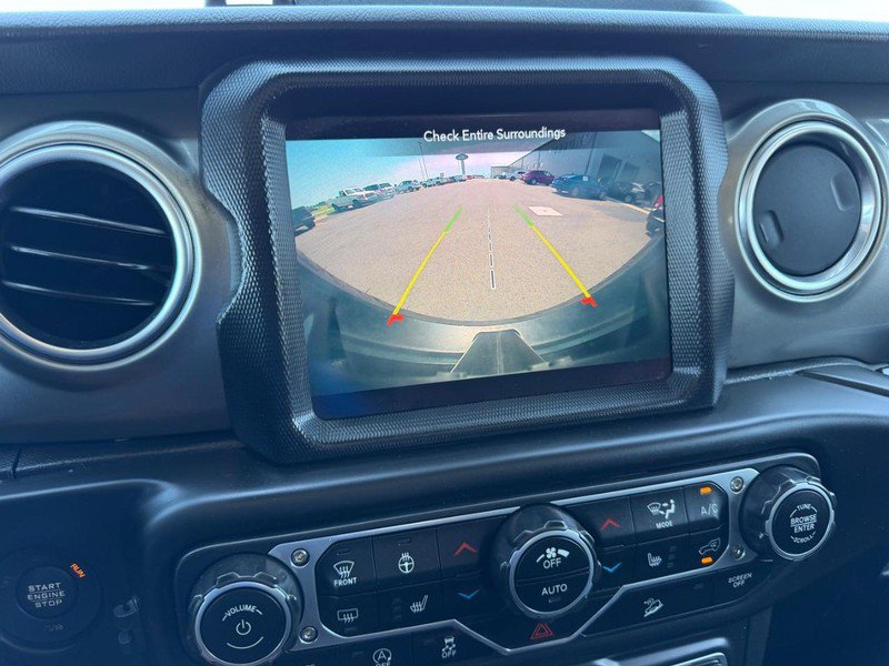 Used 2019 Jeep Wrangler Unlimited Sahara AWD/4WD image 21