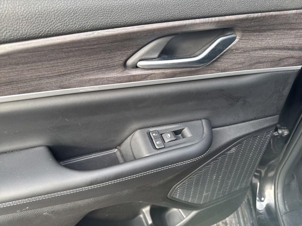 Used 2023 Jeep Grand Cherokee Limited image 37