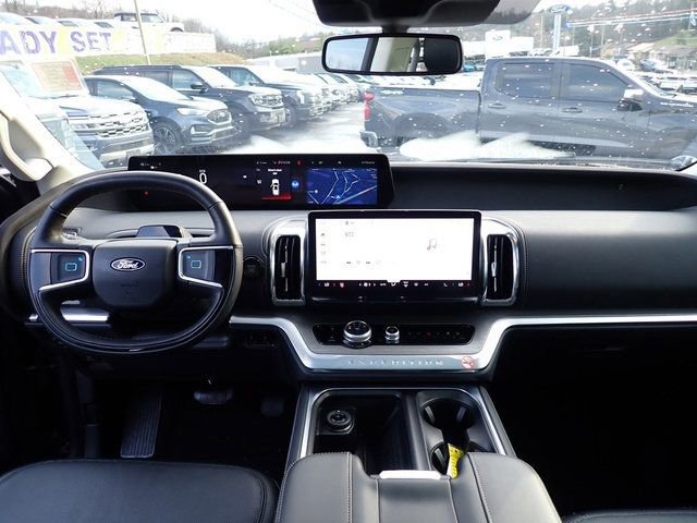 Certified 2025 Ford Expedition Max Platinum image 21