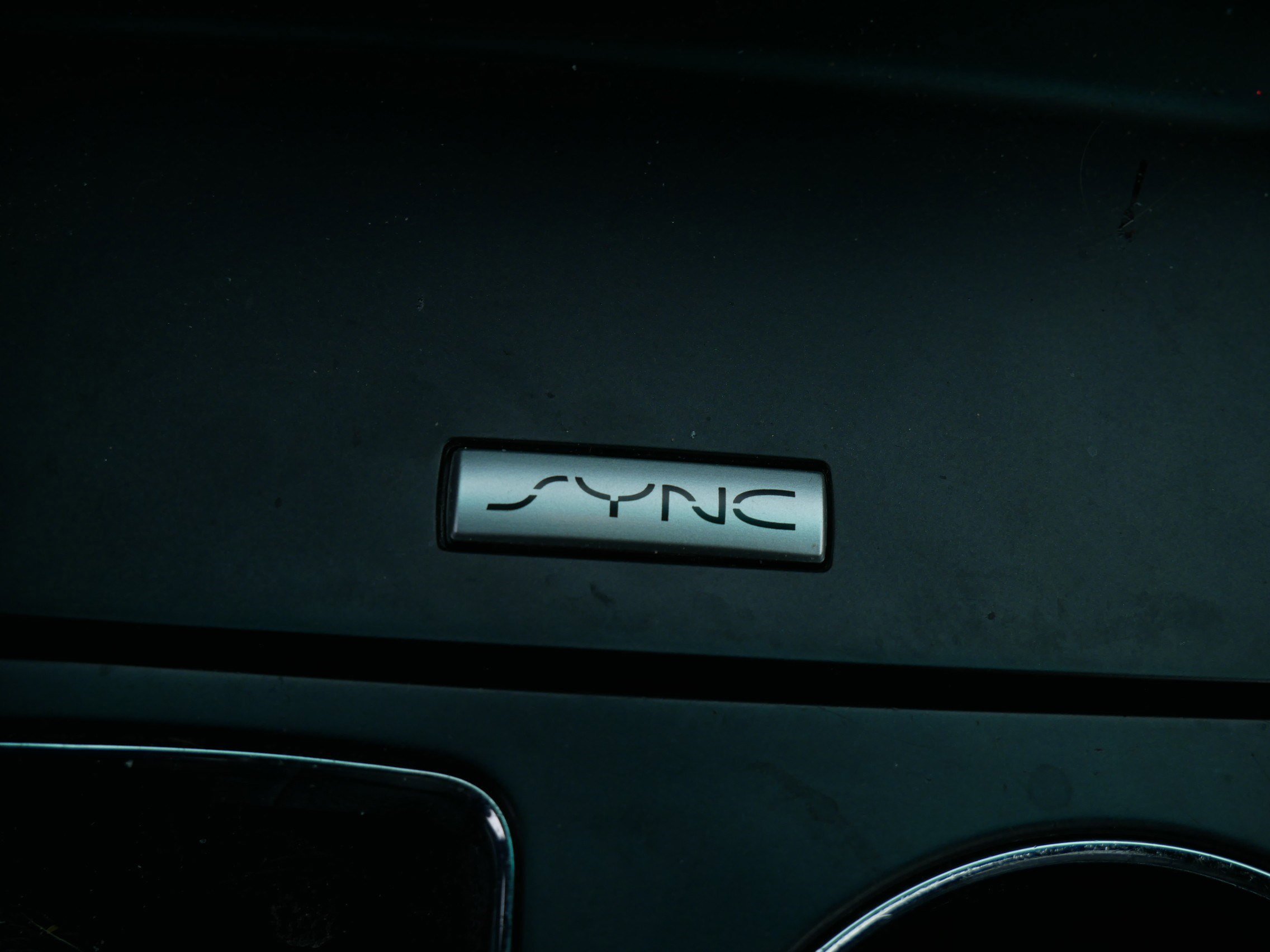 Certified 2017 Ford Explorer XLT w/ Equipment Group 202A image 32