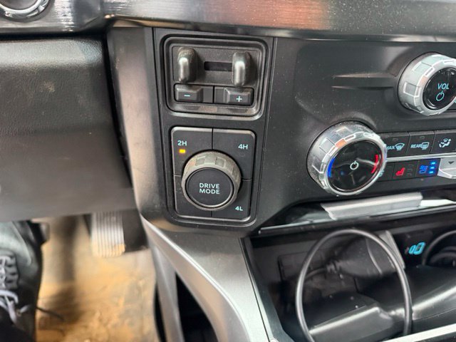 Certified 2025 Ford F450 Lariat w/ Lariat Ultimate Package AWD/4WD image 19