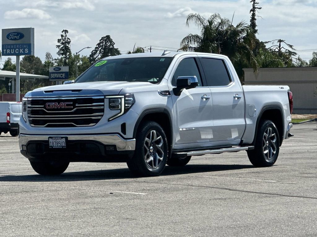 Used 2023 GMC Sierra 1500 SLT w/ SLT Premium Package AWD/4WD image 7