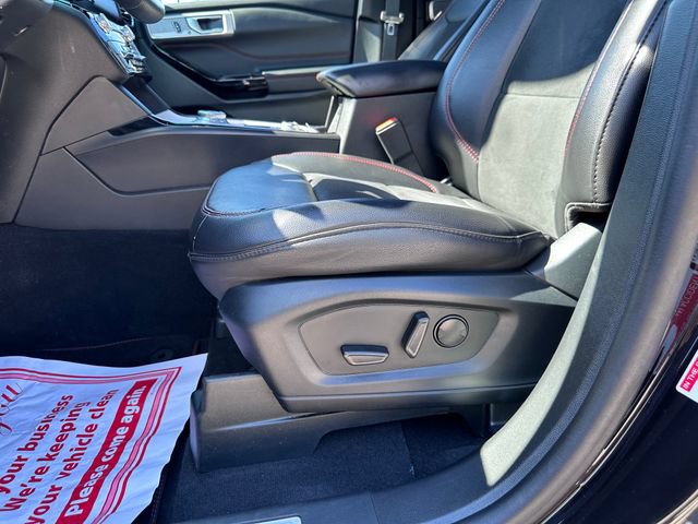 Certified 2024 Ford Explorer ST-Line w/ Class IV Trailer Tow Package AWD/4WD image 13