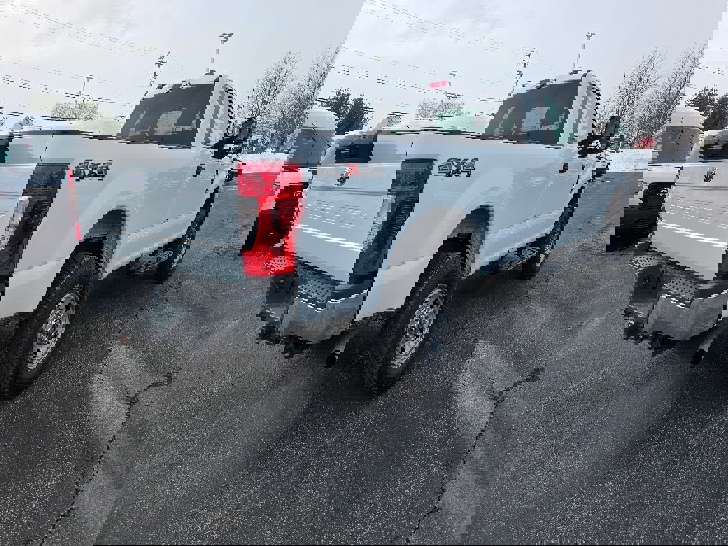 Certified 2022 Ford F250 XL w/ STX Appearance Package image 4