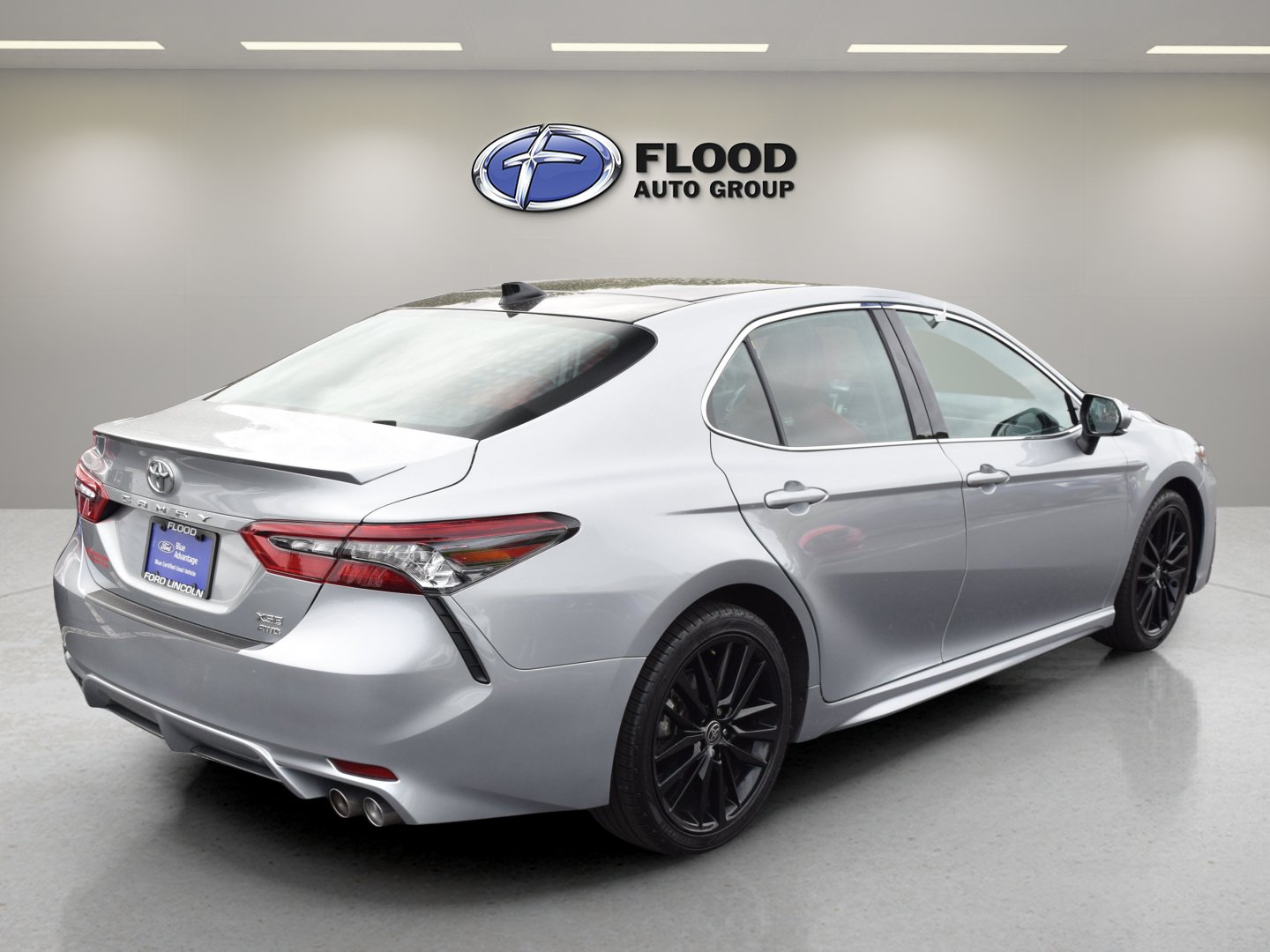 Used 2024 Toyota Camry XSE w/ Cold Weather Package AWD/4WD image 4