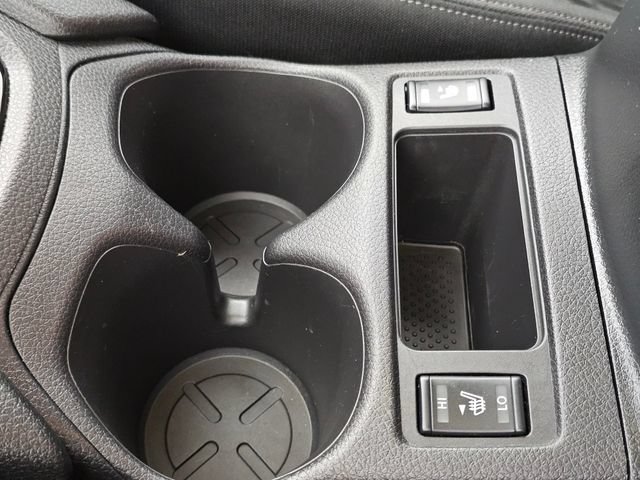 Used 2019 Nissan Rogue SV w/ Premium Package AWD/4WD image 31