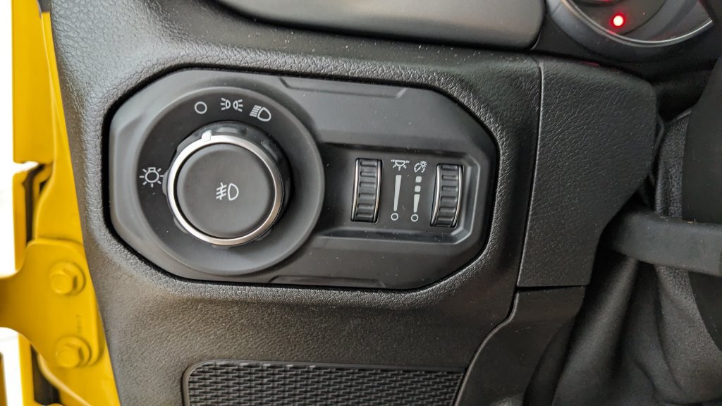 Used 2021 Jeep Wrangler Unlimited Sport AWD/4WD image 20