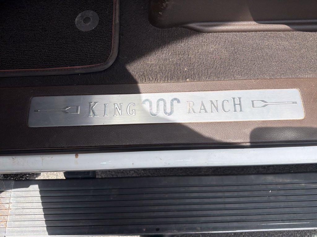 Certified 2020 Ford F350 King Ranch w/ King Ranch Ultimate Package AWD/4WD image 40