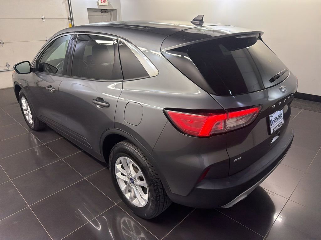 Certified 2022 Ford Escape SE AWD/4WD image 4