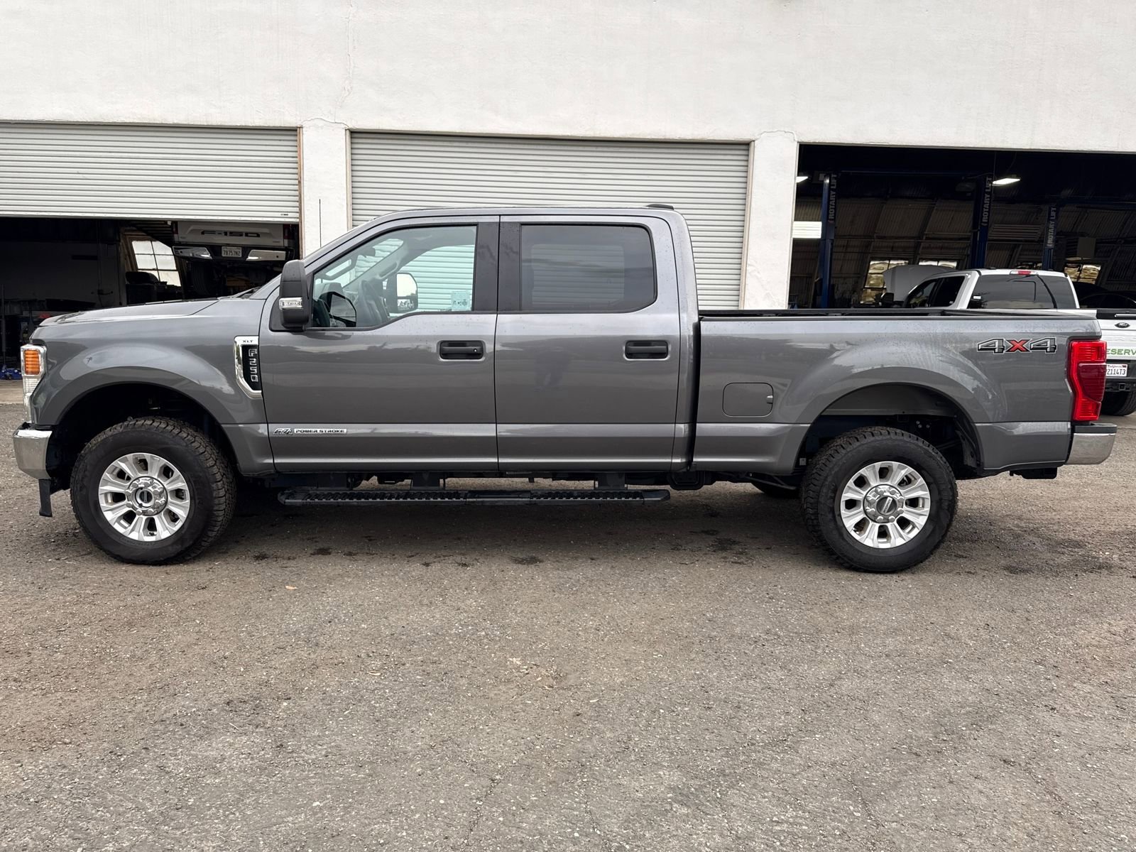 Certified 2022 Ford F250 XLT image 6