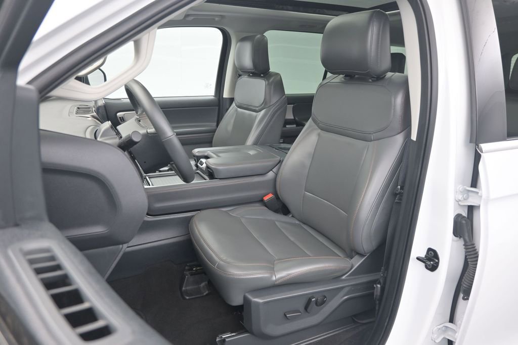 Certified 2025 Ford Expedition Max Active AWD/4WD image 18