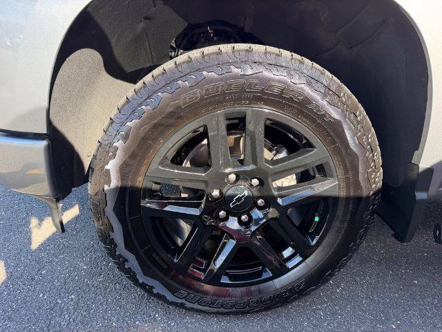 Used 2025 Chevrolet Silverado 1500 RST AWD/4WD image 9