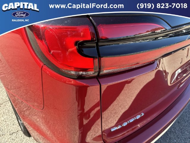 Used 2025 Chrysler Pacifica Select FWD image 15