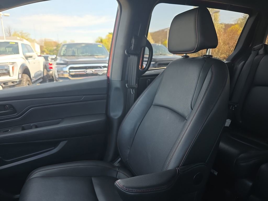 Used 2025 Honda Odyssey Sport-L image 39