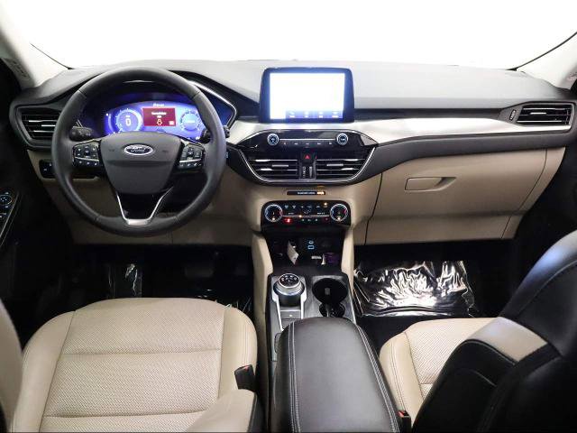 Certified 2022 Ford Escape Titanium w/ Class II Trailer Tow Package image 15