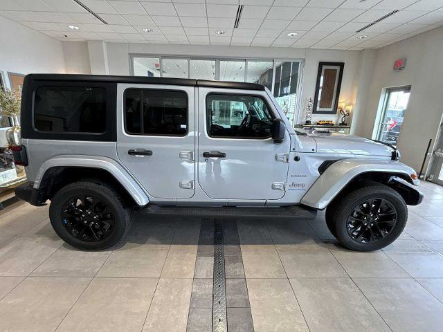 Used 2023 Jeep Wrangler Unlimited Sahara w/ Cold Weather Group image 6