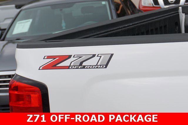 Used 2018 Chevrolet Silverado 1500 LT w/ All Star Edition image 12