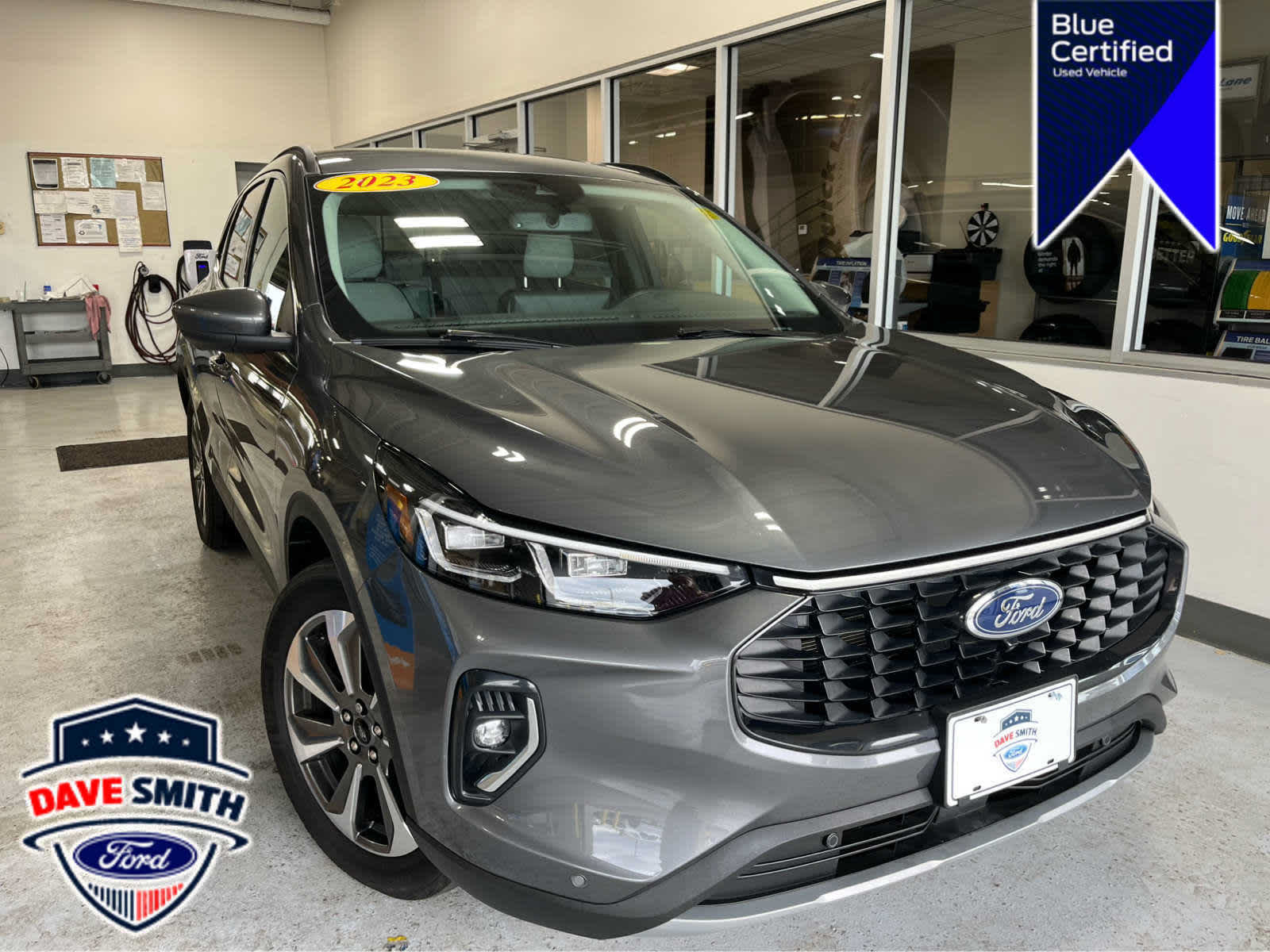 Certified 2023 Ford Escape Platinum AWD/4WD image 47