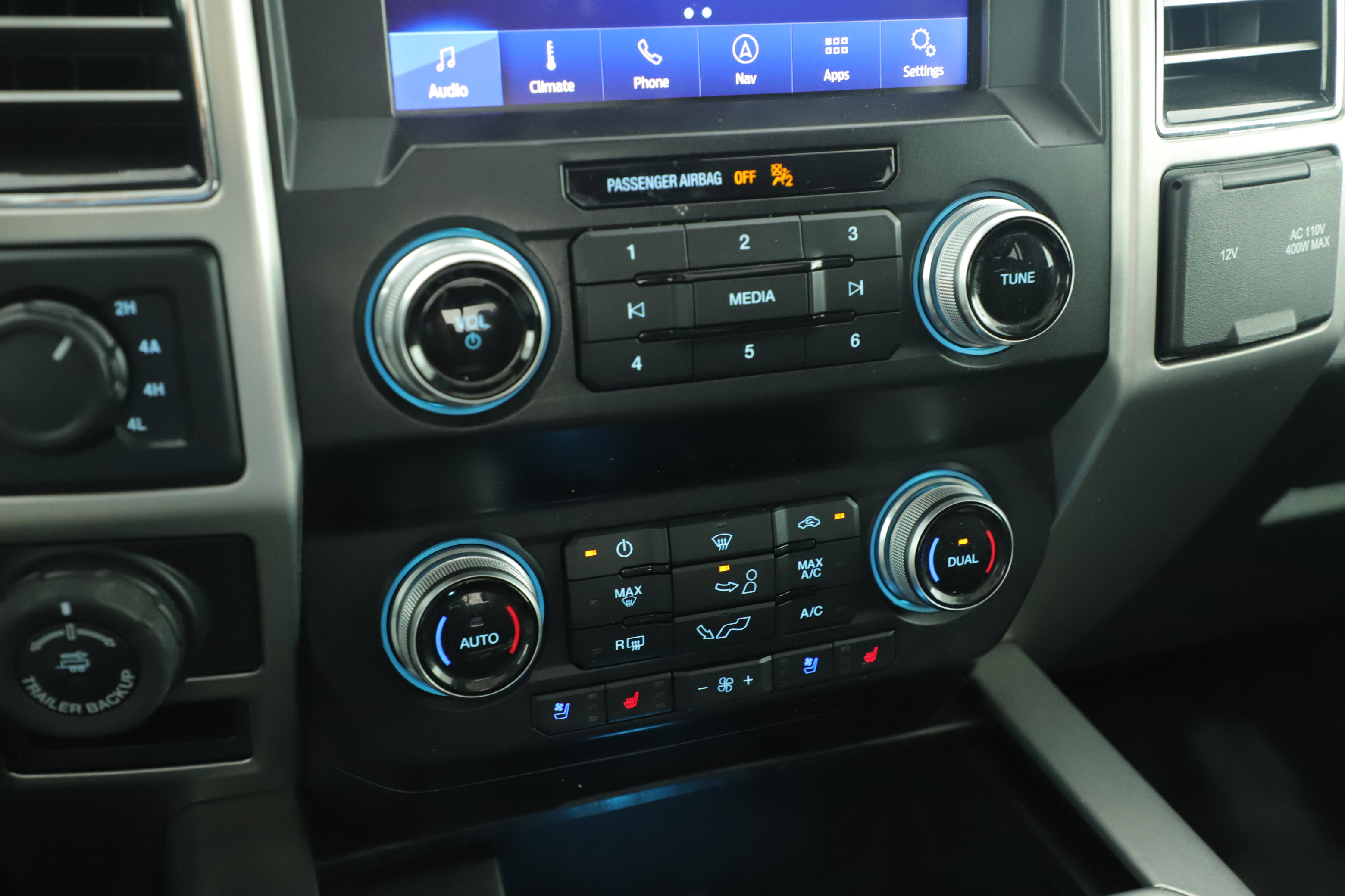 Certified 2020 Ford F150 Platinum w/ Equipment Group 701A Luxury image 24