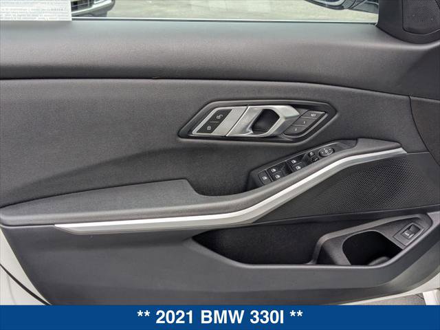 Used 2021 BMW 330i Sedan w/ Driving Assistance Package RWD image 10