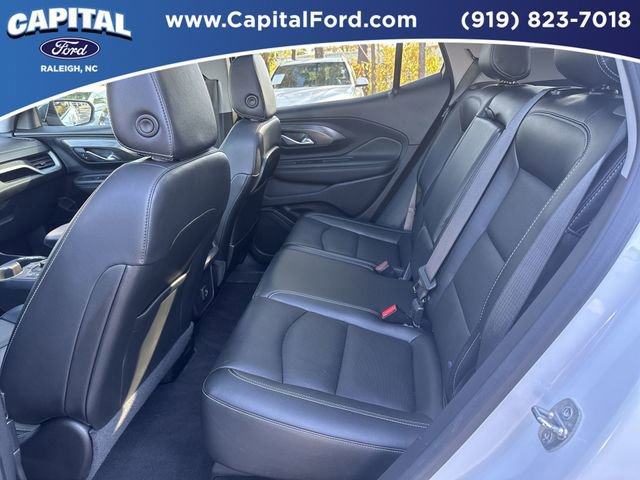 Used 2023 GMC Terrain SLT w/ Tech Package image 16