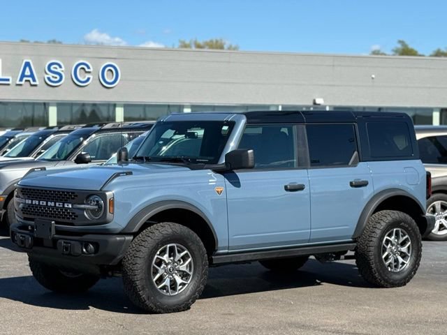 Certified 2025 Ford Bronco Badlands AWD/4WD image 39
