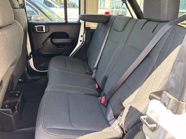 Used 2025 Jeep Wrangler Unlimited Sport AWD/4WD image 10