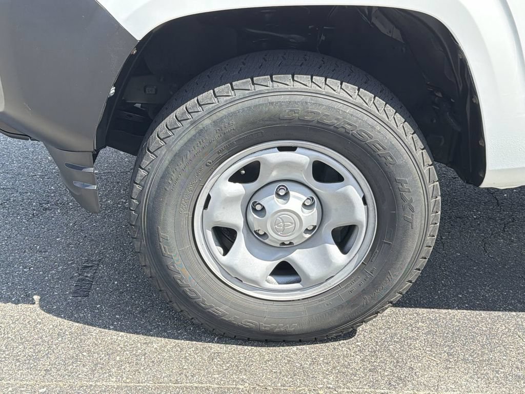 Used 2019 Toyota Tacoma SR RWD image 10